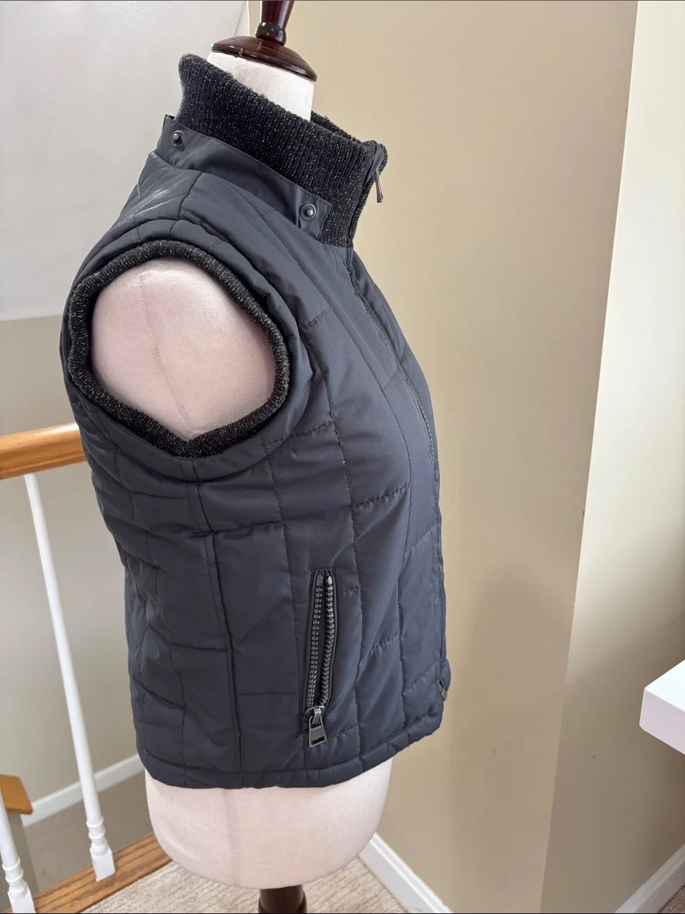 Horseware Ireland Grey rQuilted Puffer Equestrian Vest Girls Size 9/10